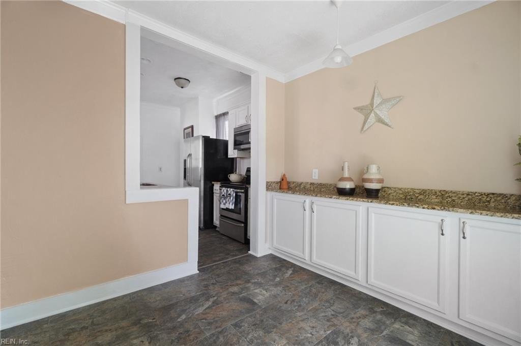 Mathews Ter, Portsmouth, VA 23704