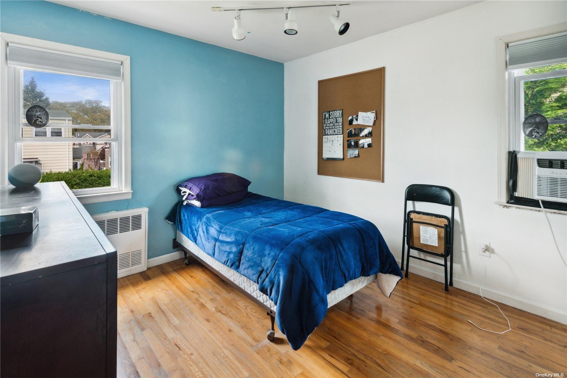 Whittier St, Lynbrook, NY 11563