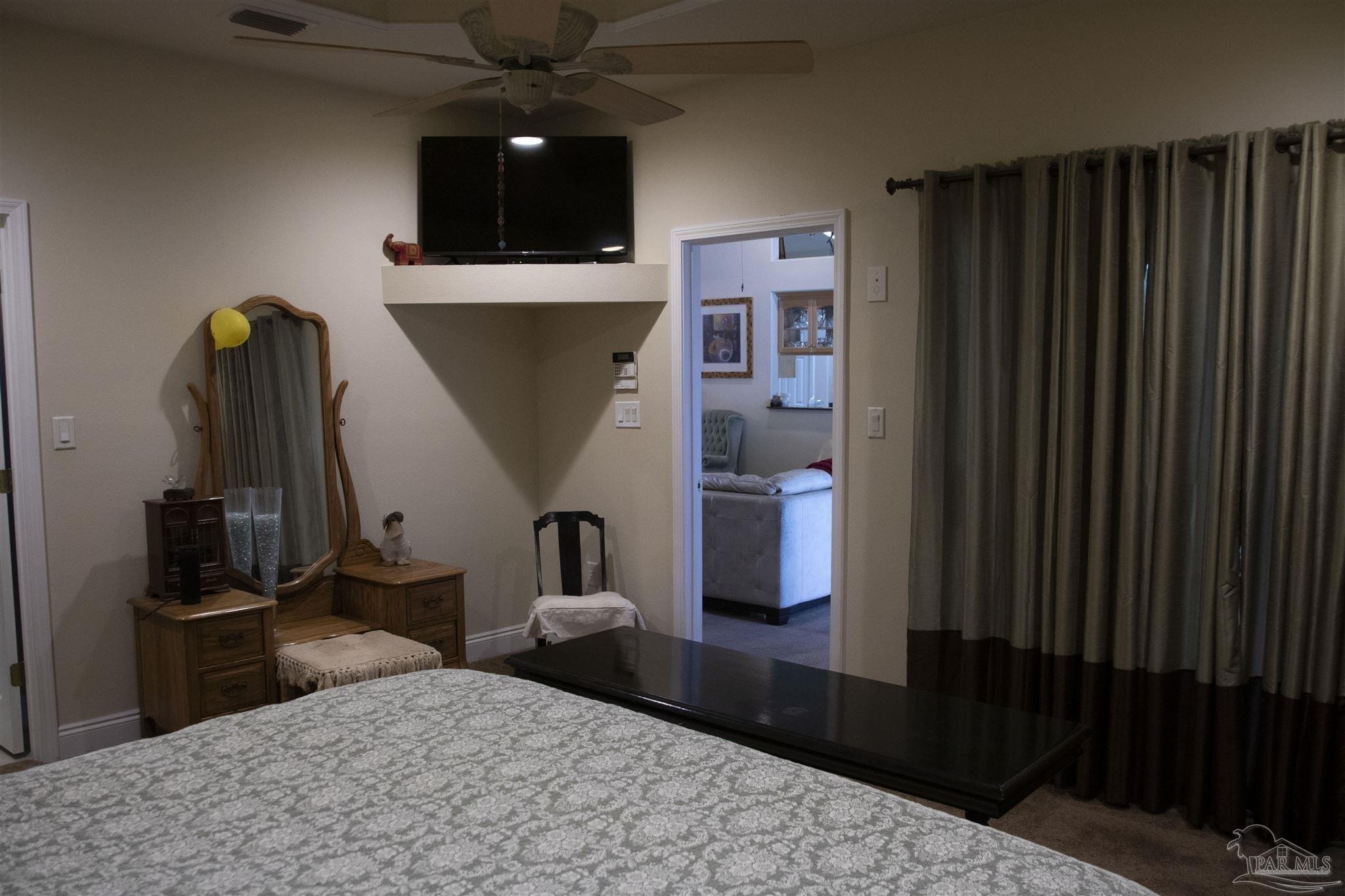 Perth Ct, Milton, FL 32583