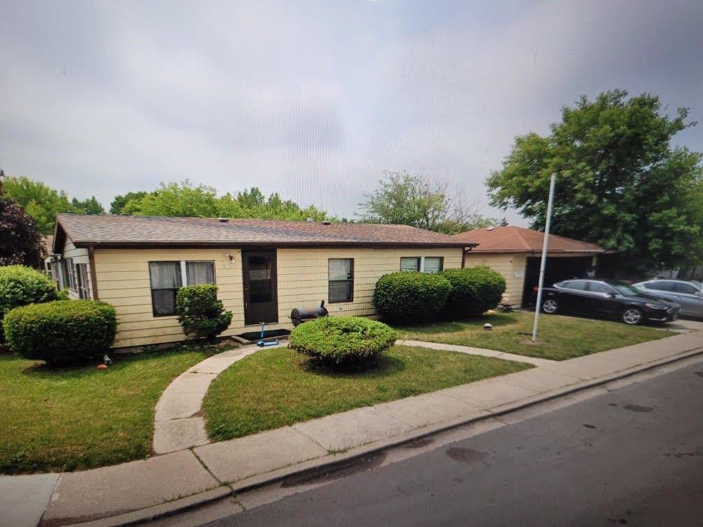 Barry Ln, Sauk Village, IL 60411