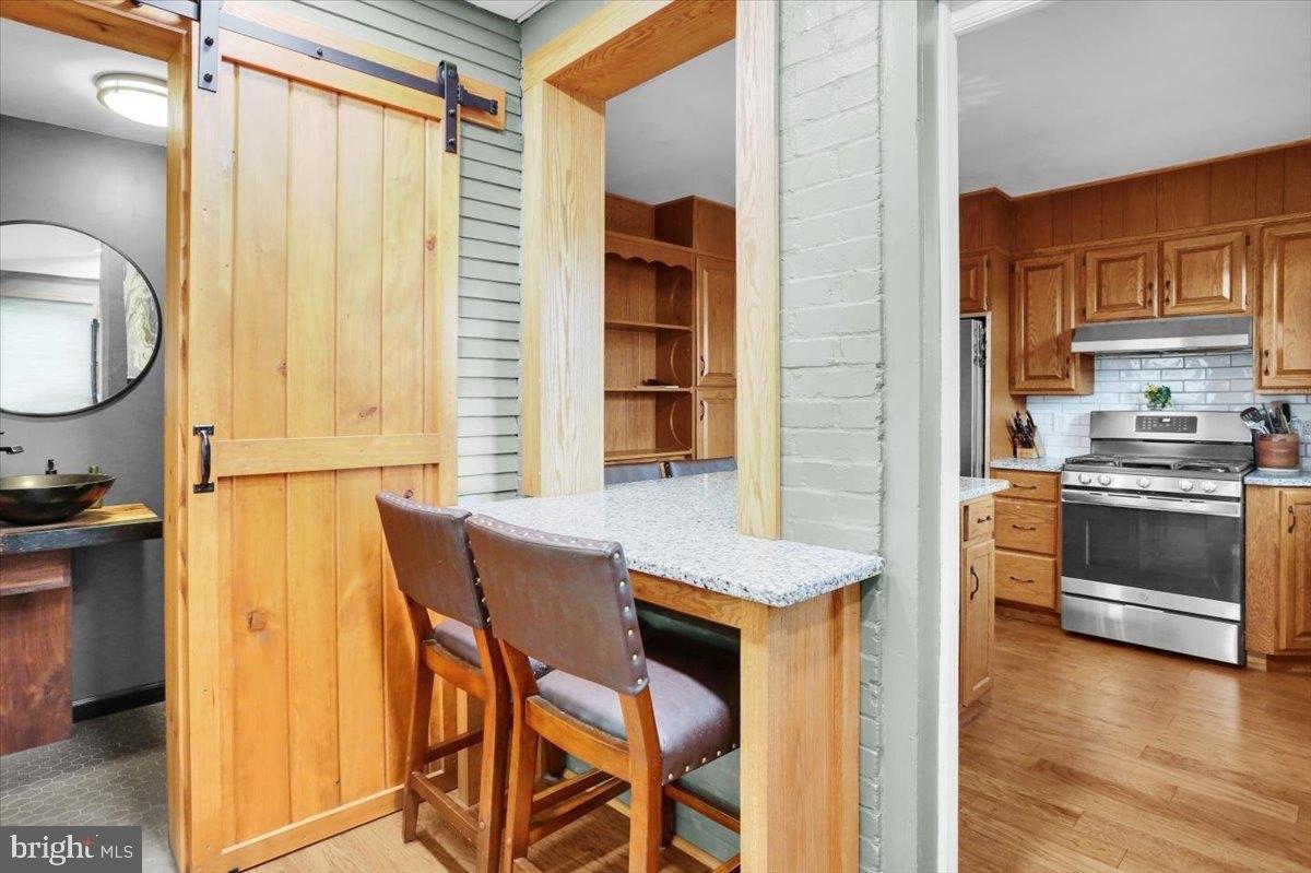 E Bellevue Ave, Laureldale, PA 19605