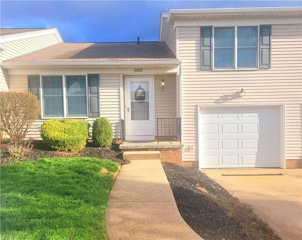 Amherst Ln, Brunswick, OH 44212