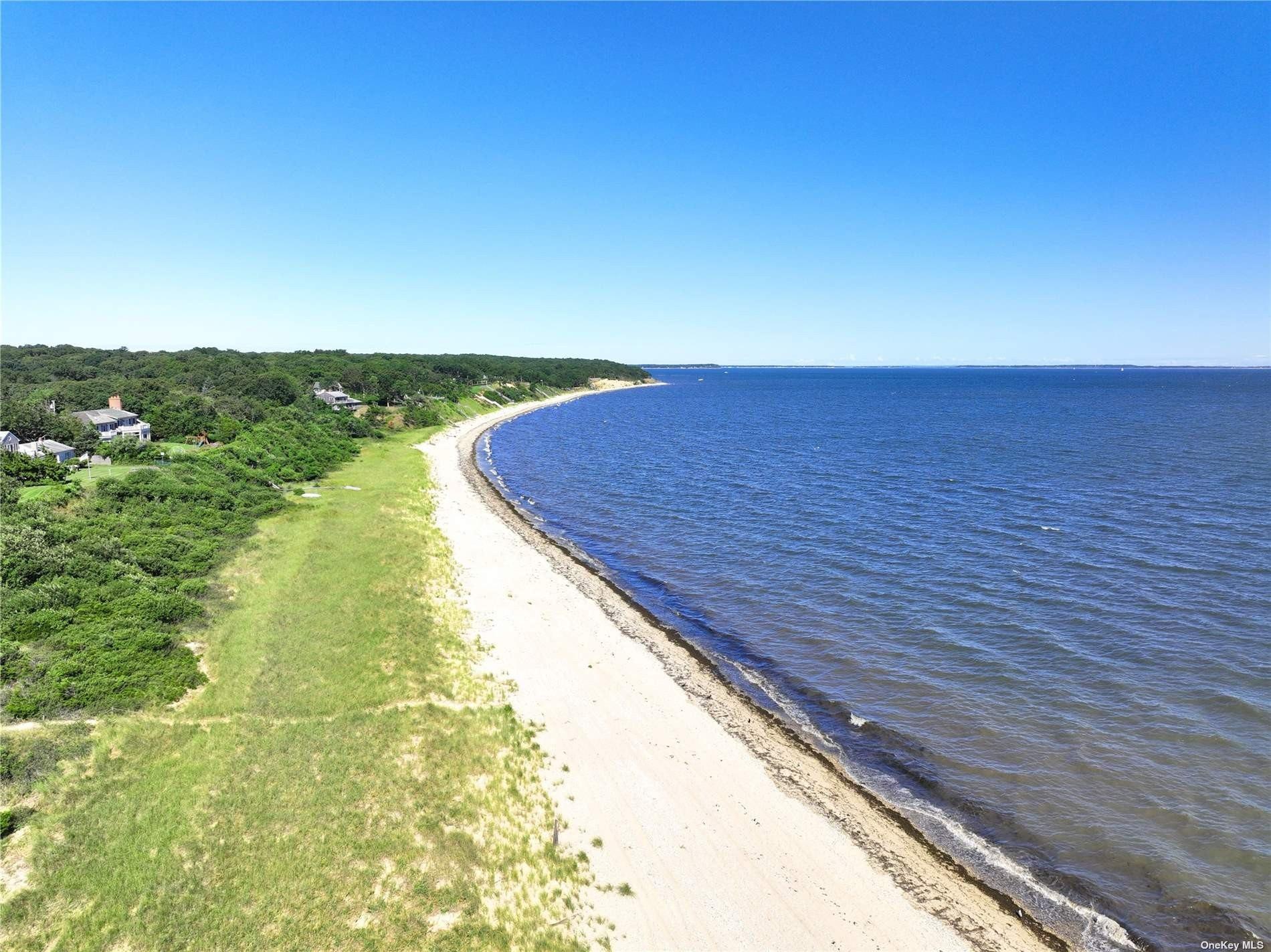 Monument Ln, East Hampton, NY 11937