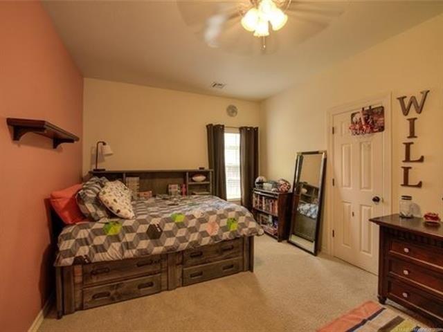 S 87th Ave E, Tulsa, OK 74133