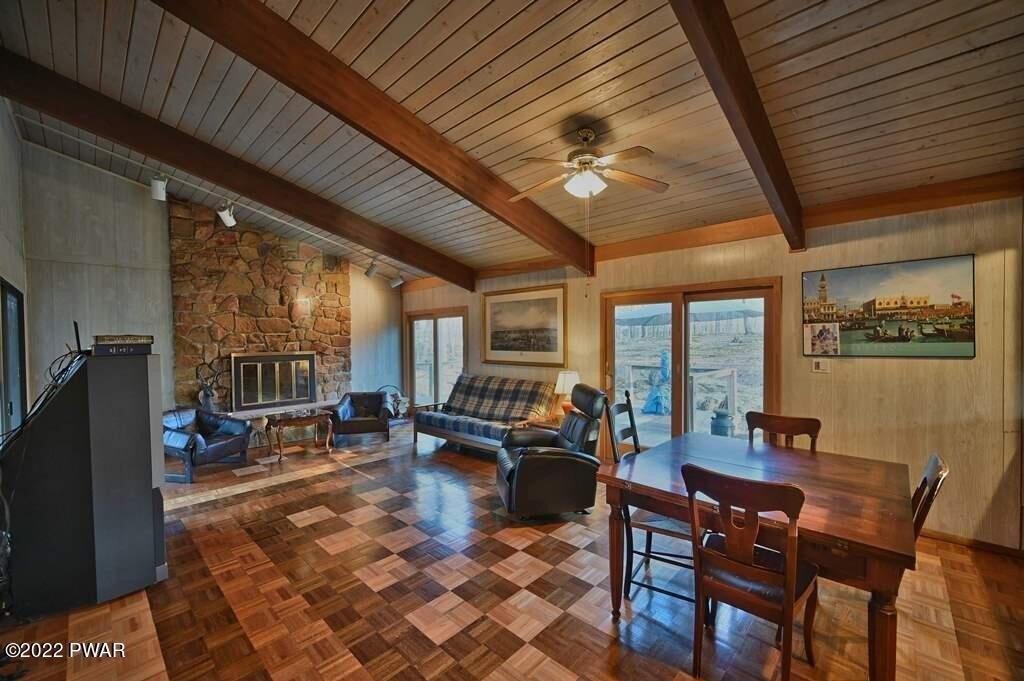 Mountain Top Dr, Lake Ariel, PA 18436