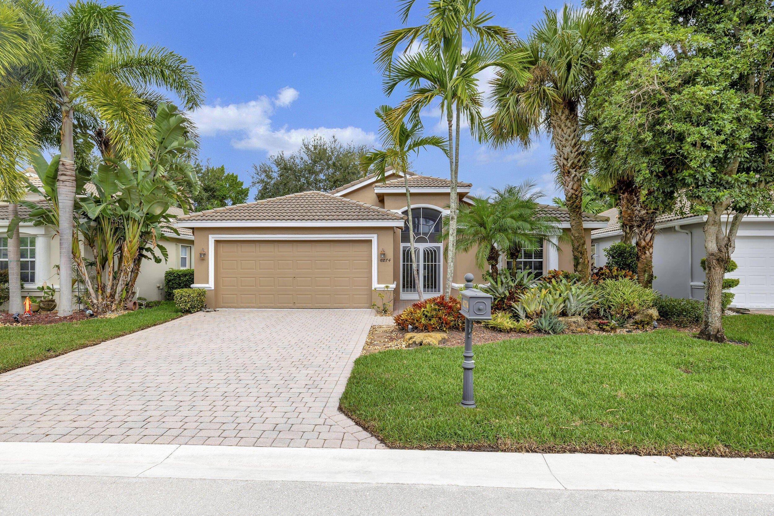 Via Primo St, Lake Worth, FL 33467