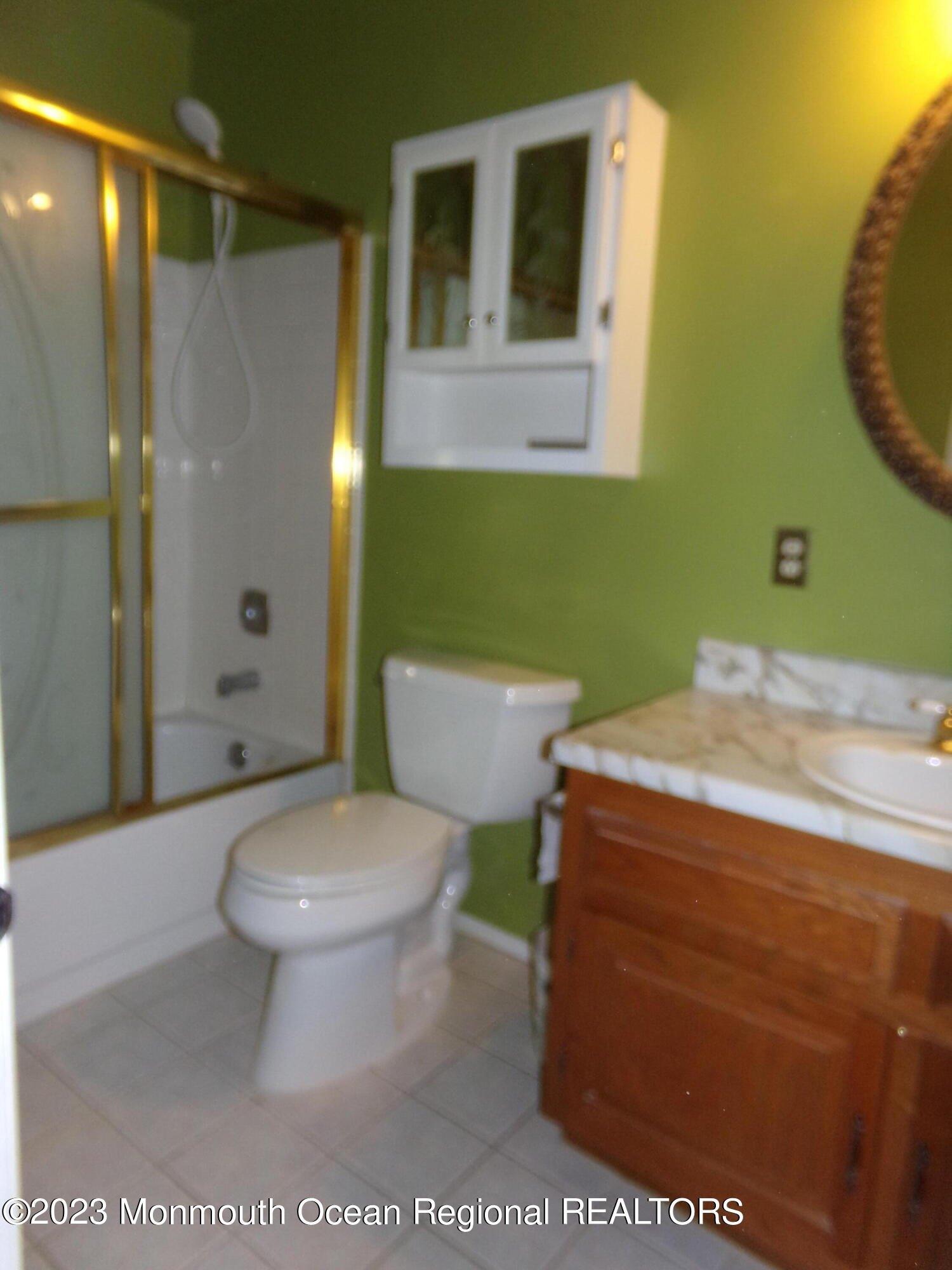 Ardmore St, Whiting, NJ 08759