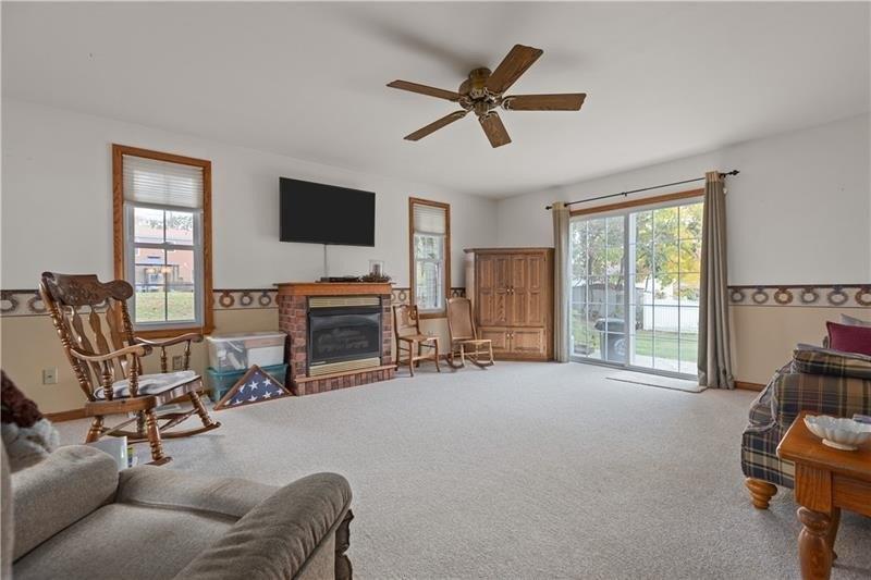 Maple Dr, Beaver, PA 15009
