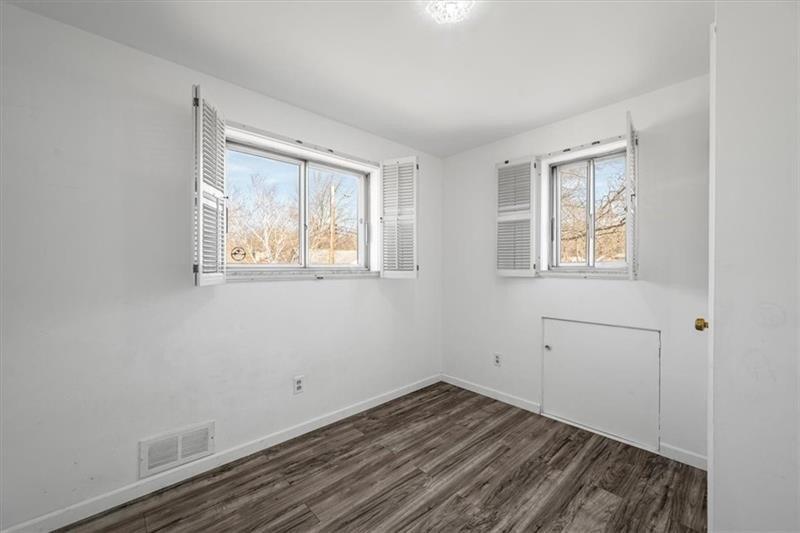 Cavan Dr, Pittsburgh, PA 15236