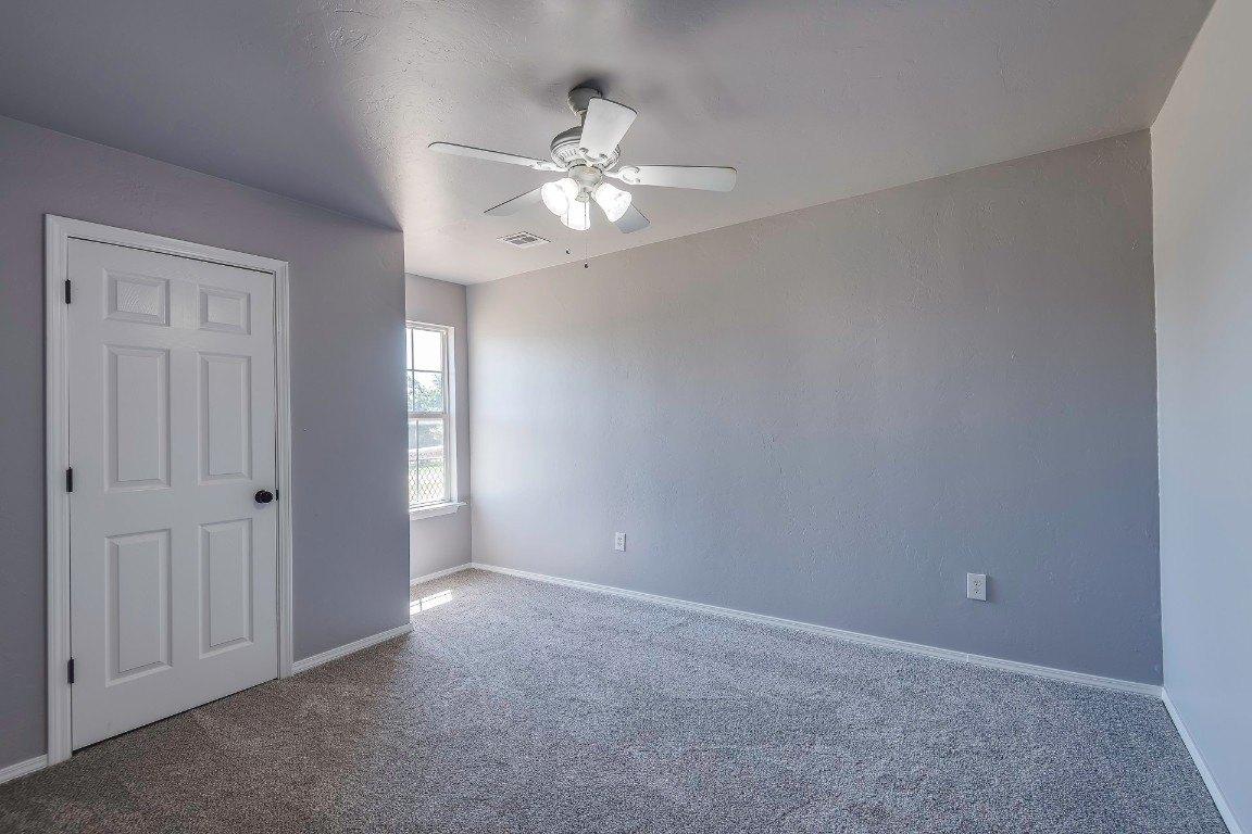 Cottonwood Ct, Newalla, OK 74857