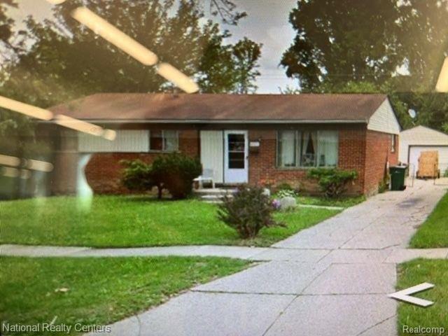 Gloria St, Romulus, MI 48174