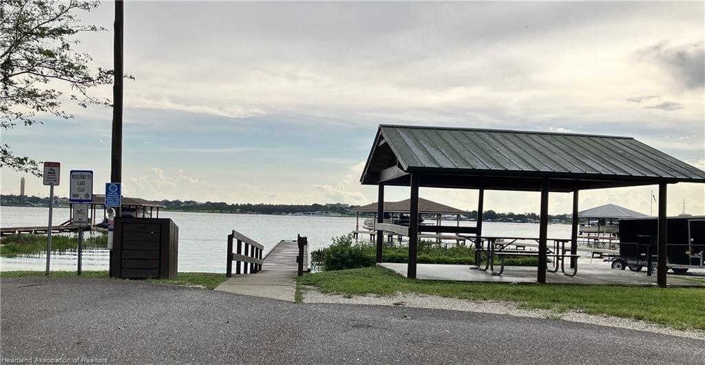 Amber Ln, Lake Placid, FL 33852