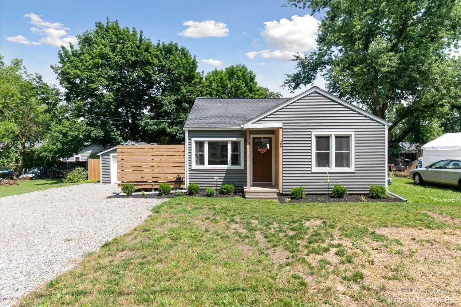Walnut St, Brooklyn, MI 49230