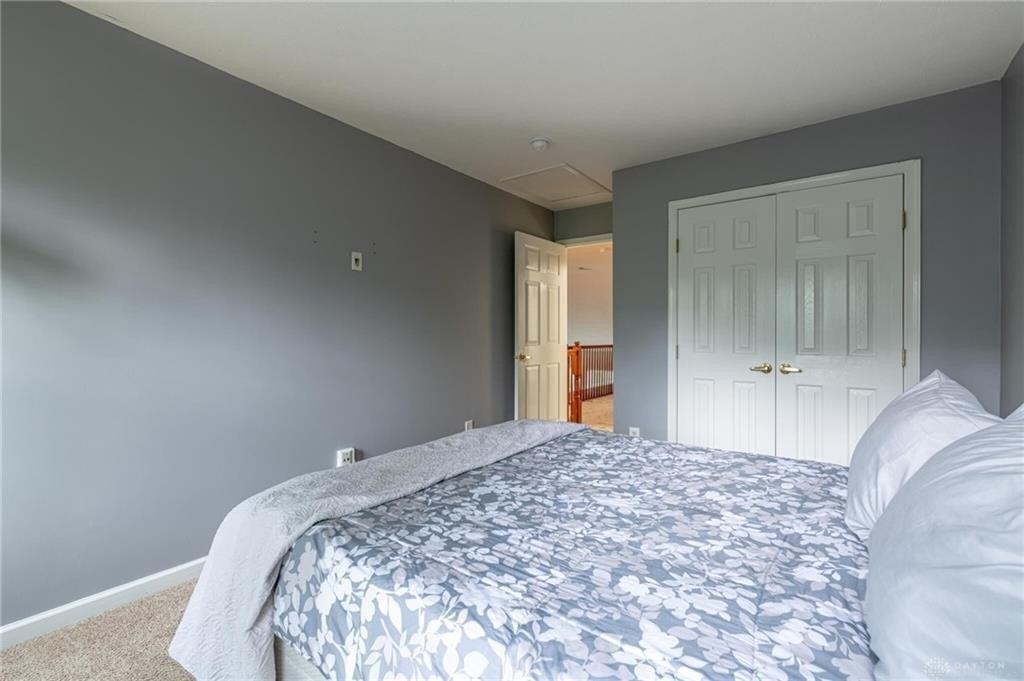 Mckinley Dr, Beavercreek, OH 45431