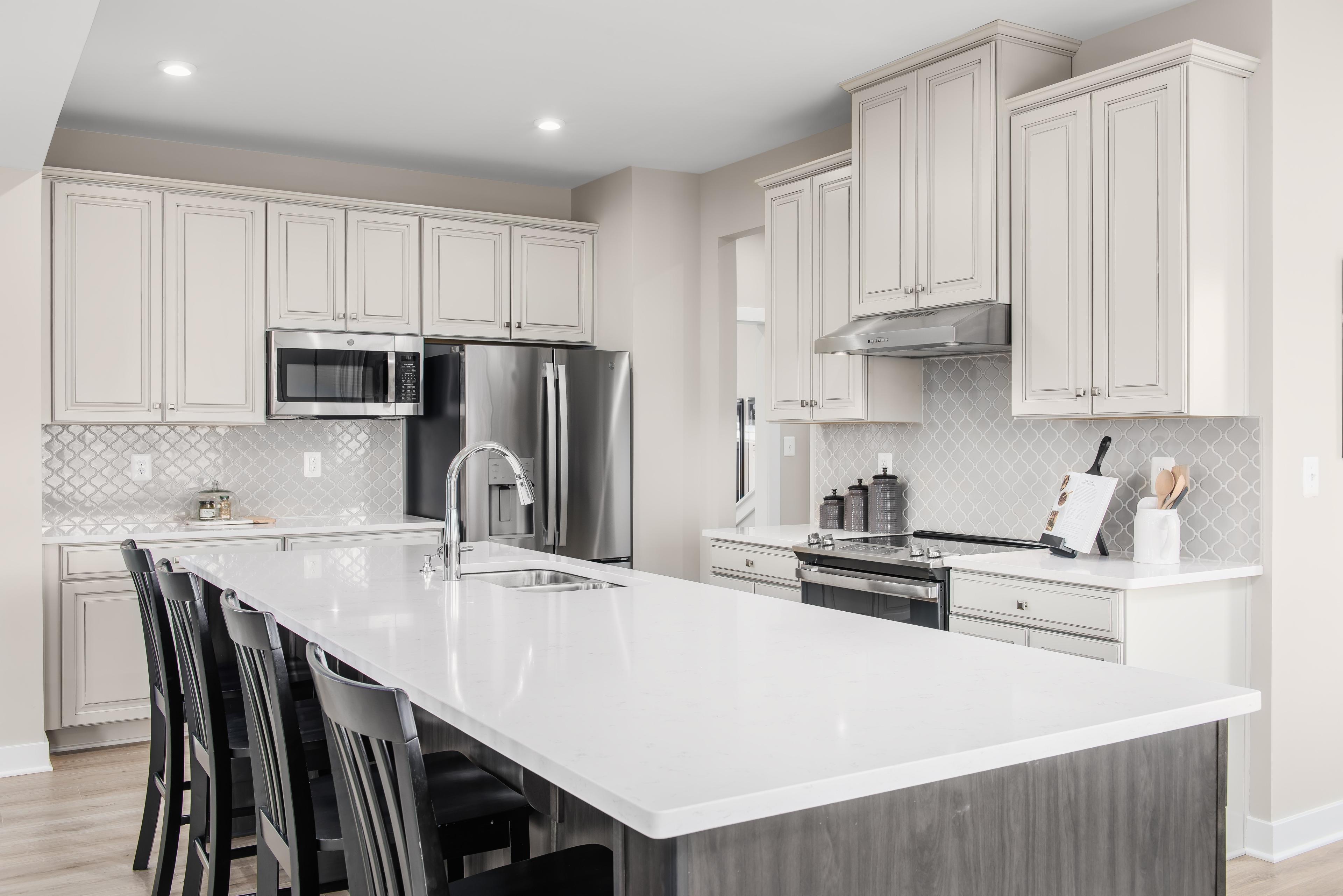 Tyler Dr, Hanover, PA 17331