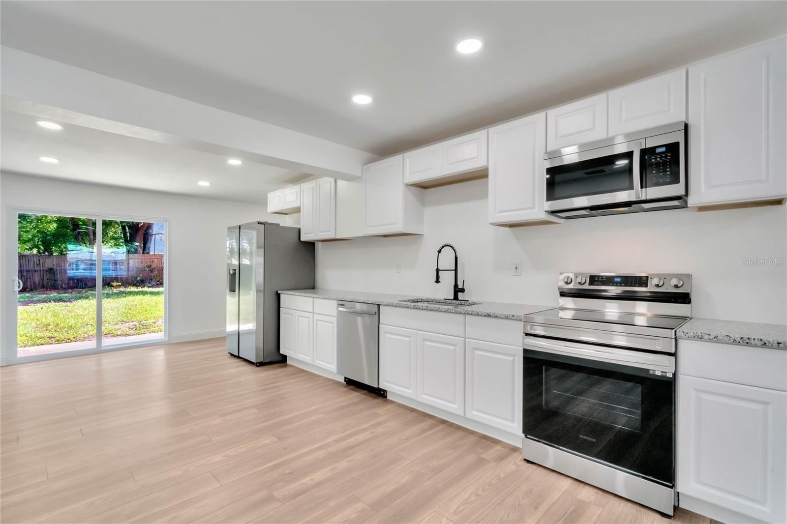 Barnett Pl, Orlando, FL 32808