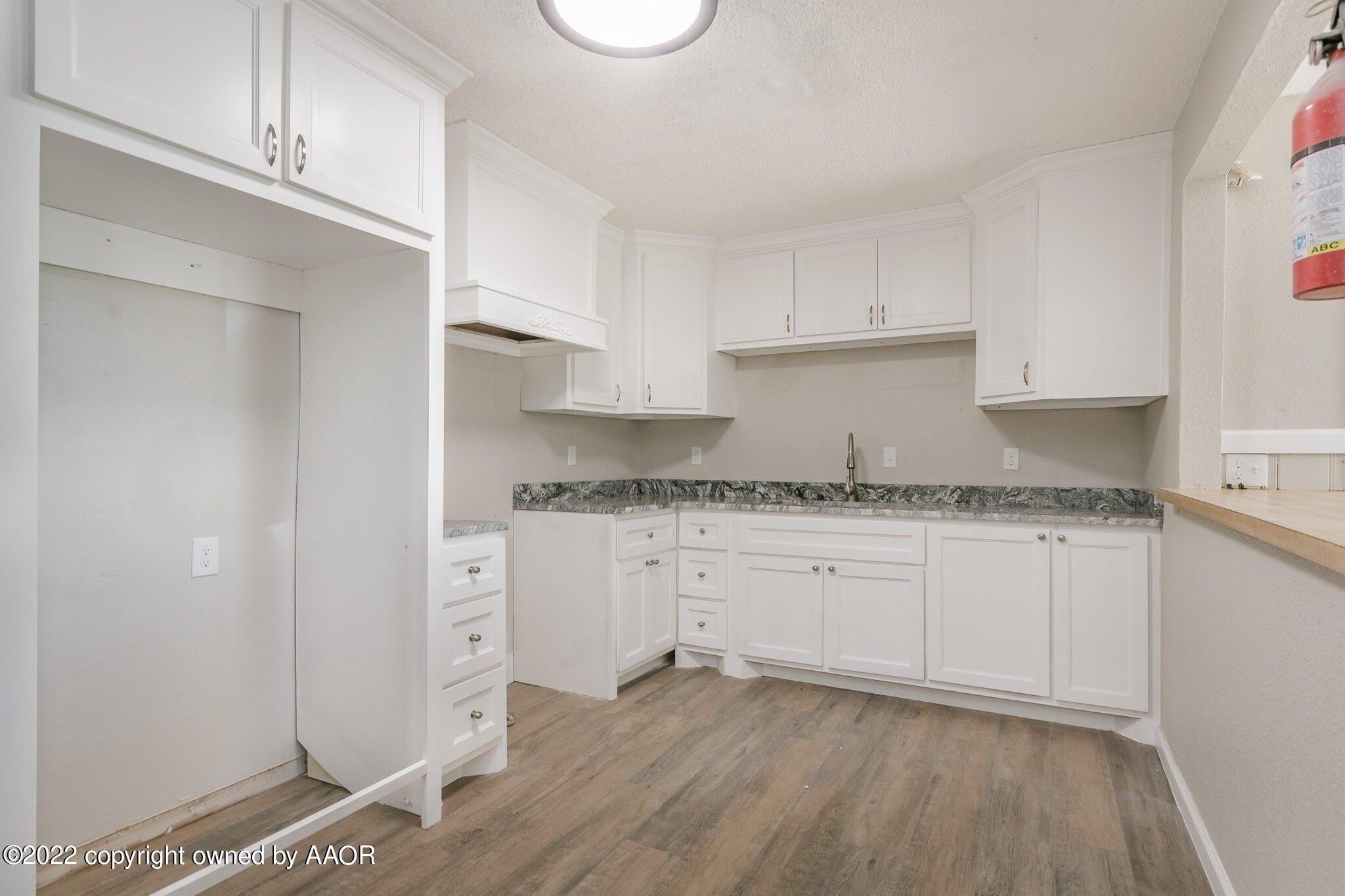 S Hayden St, Amarillo, TX 79110