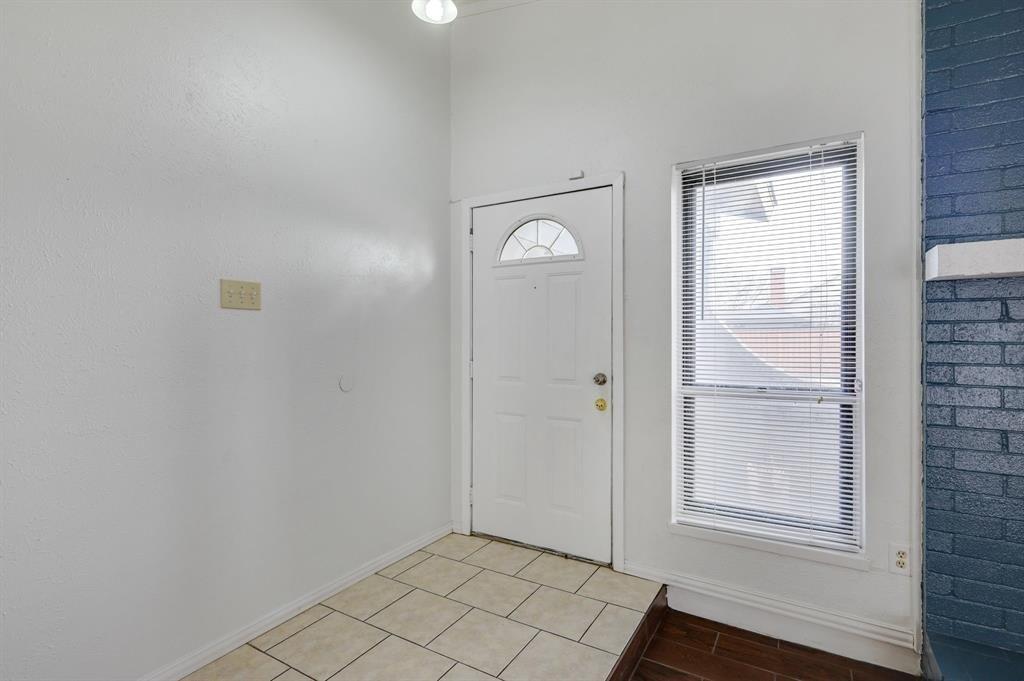 Galaxie Rd, Garland, TX 75044