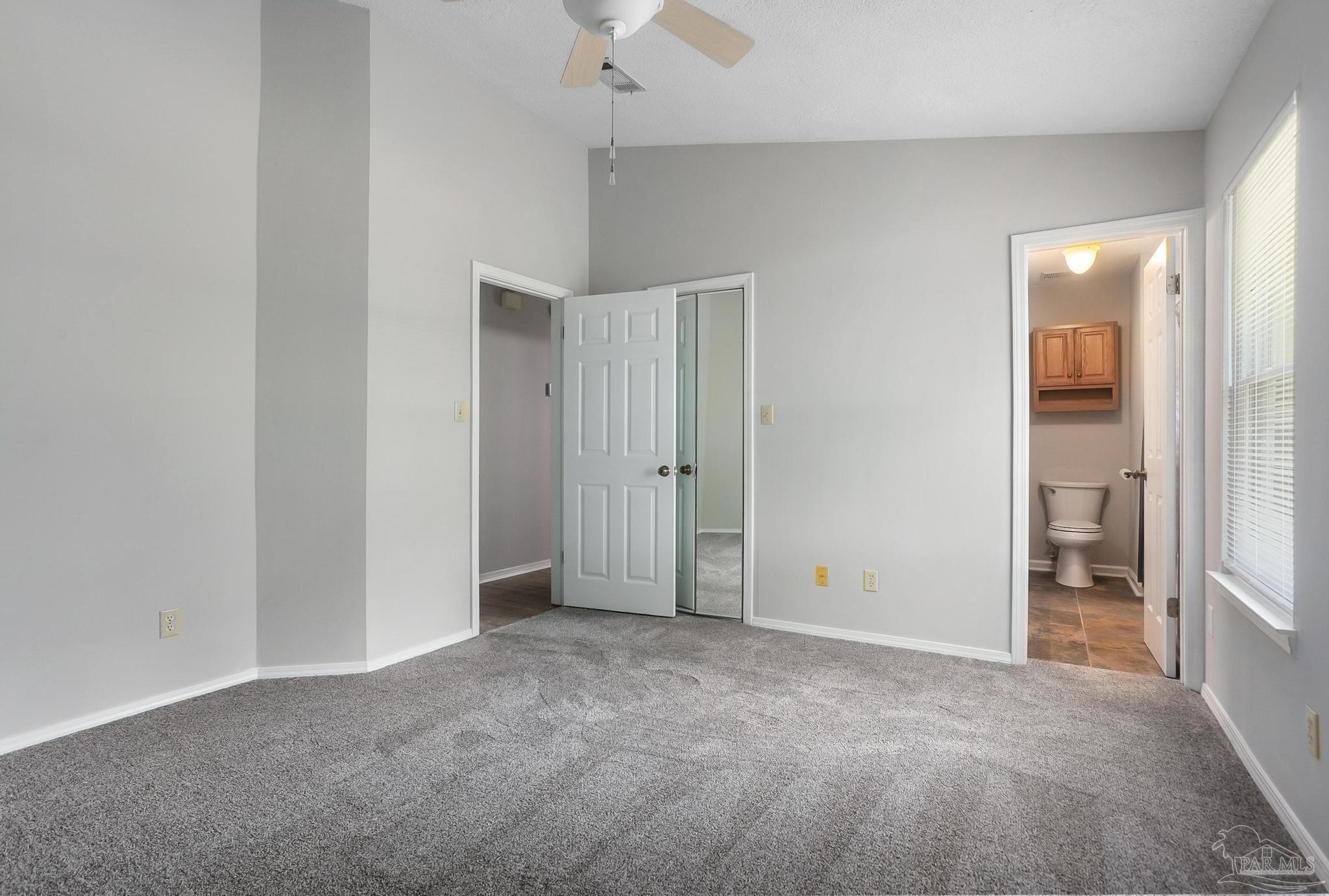 Kitty Hawk Cir, Gulf Breeze, FL 32563