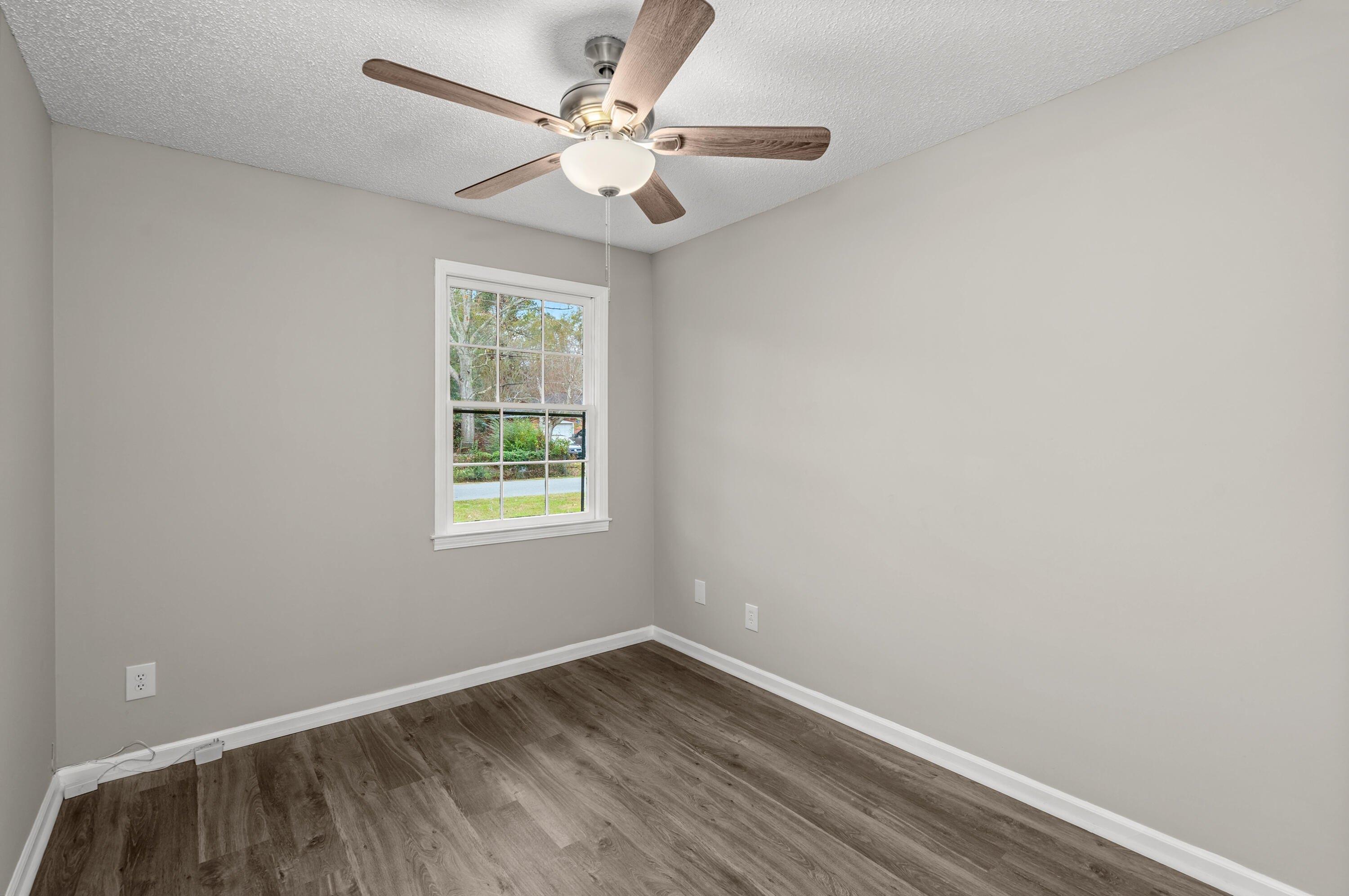 Mixedwood Dr, Ladson, SC 29456