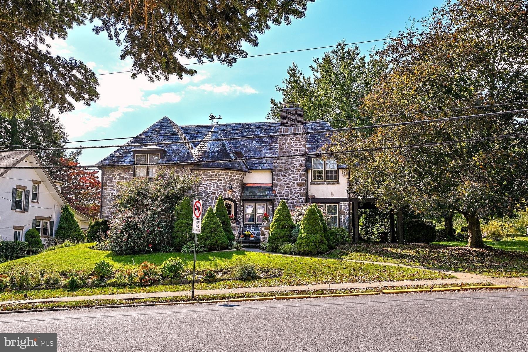 W 2nd St, Boyertown, PA 19512