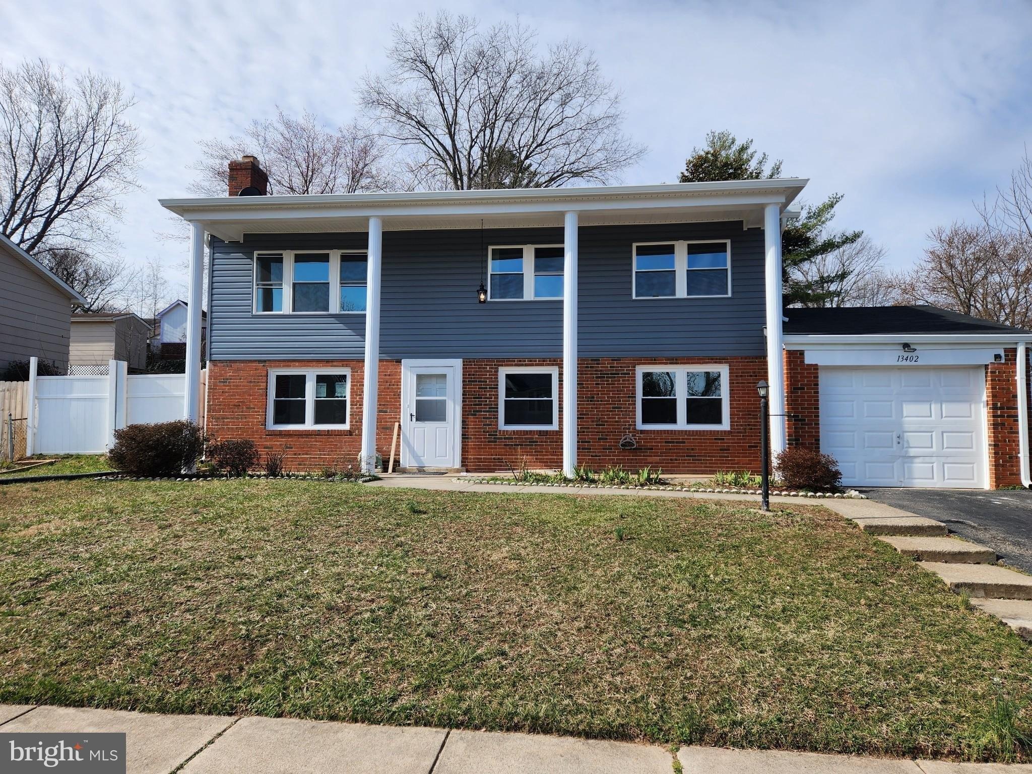 Keating Dr, Woodbridge, VA 22193
