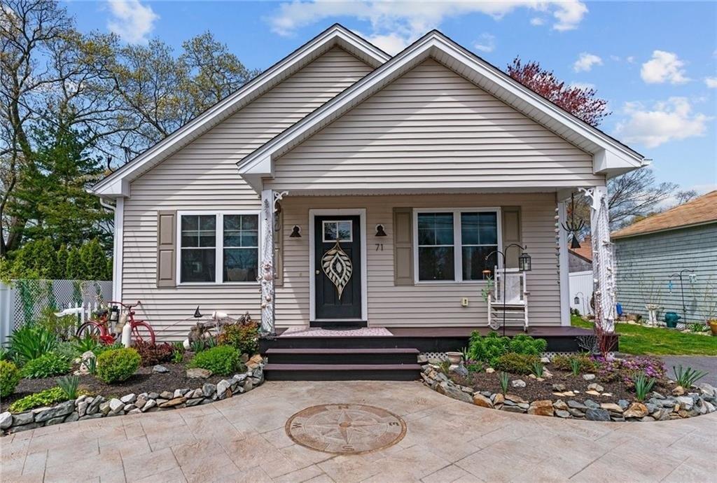Northup St, Warwick, RI 02889
