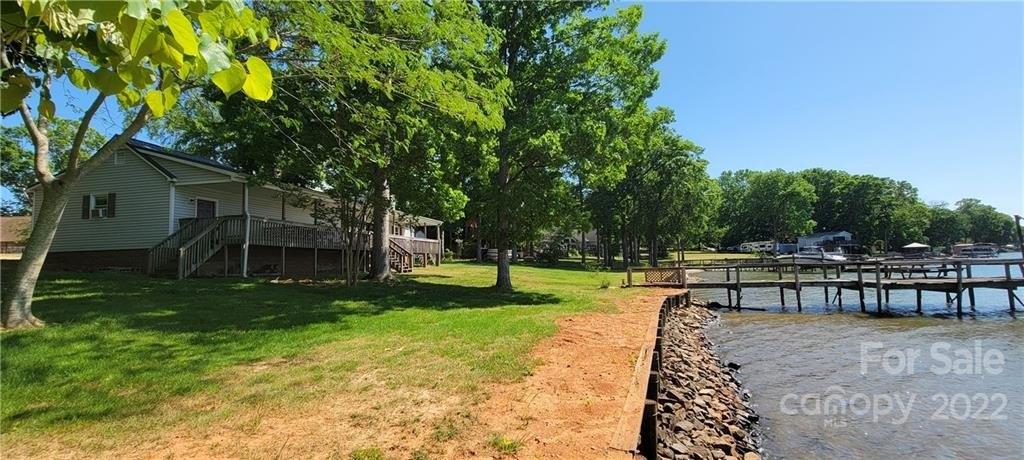 Duck Haven Ln, Clover, SC 29710