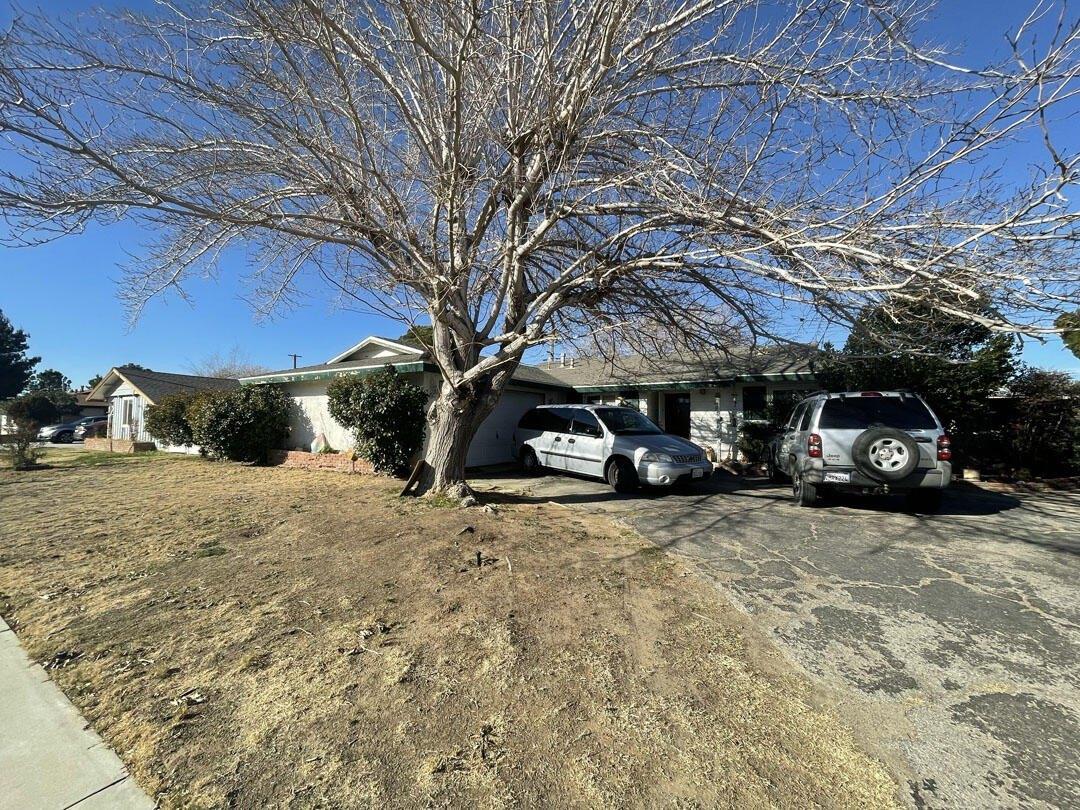 W Norberry St, Lancaster, CA 93534