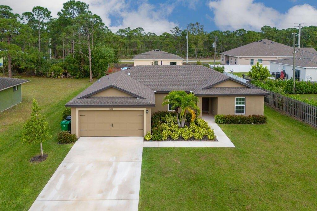 Se Dogwood Ave, Port Saint Lucie, FL 34952