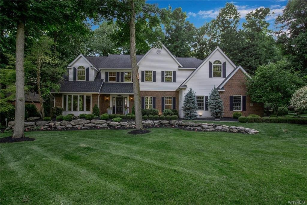 Sandstone Ct, Clarence, NY 14031