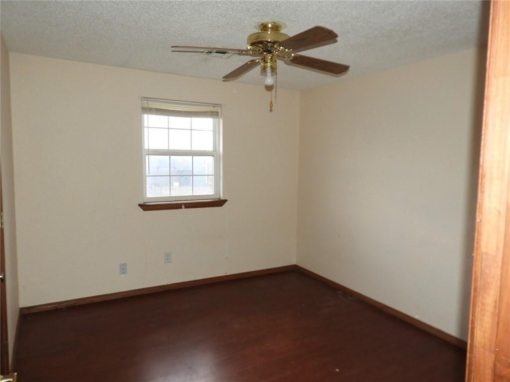 Windsor Rd, Chickasha, OK 73018