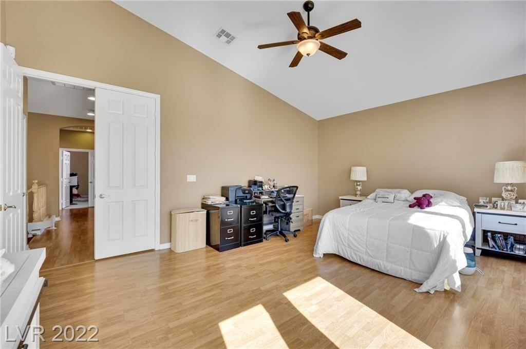 White Falcon St, Las Vegas, NV 89144
