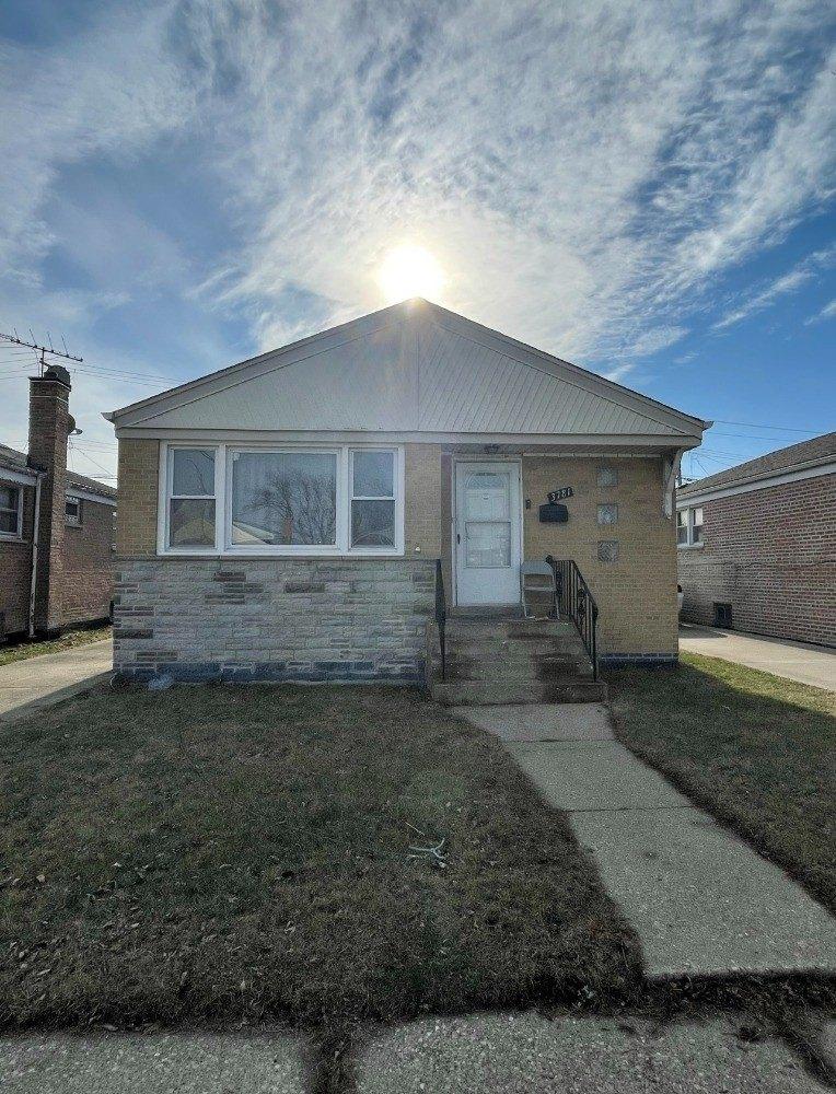 W Hayford St, Chicago, IL 60652