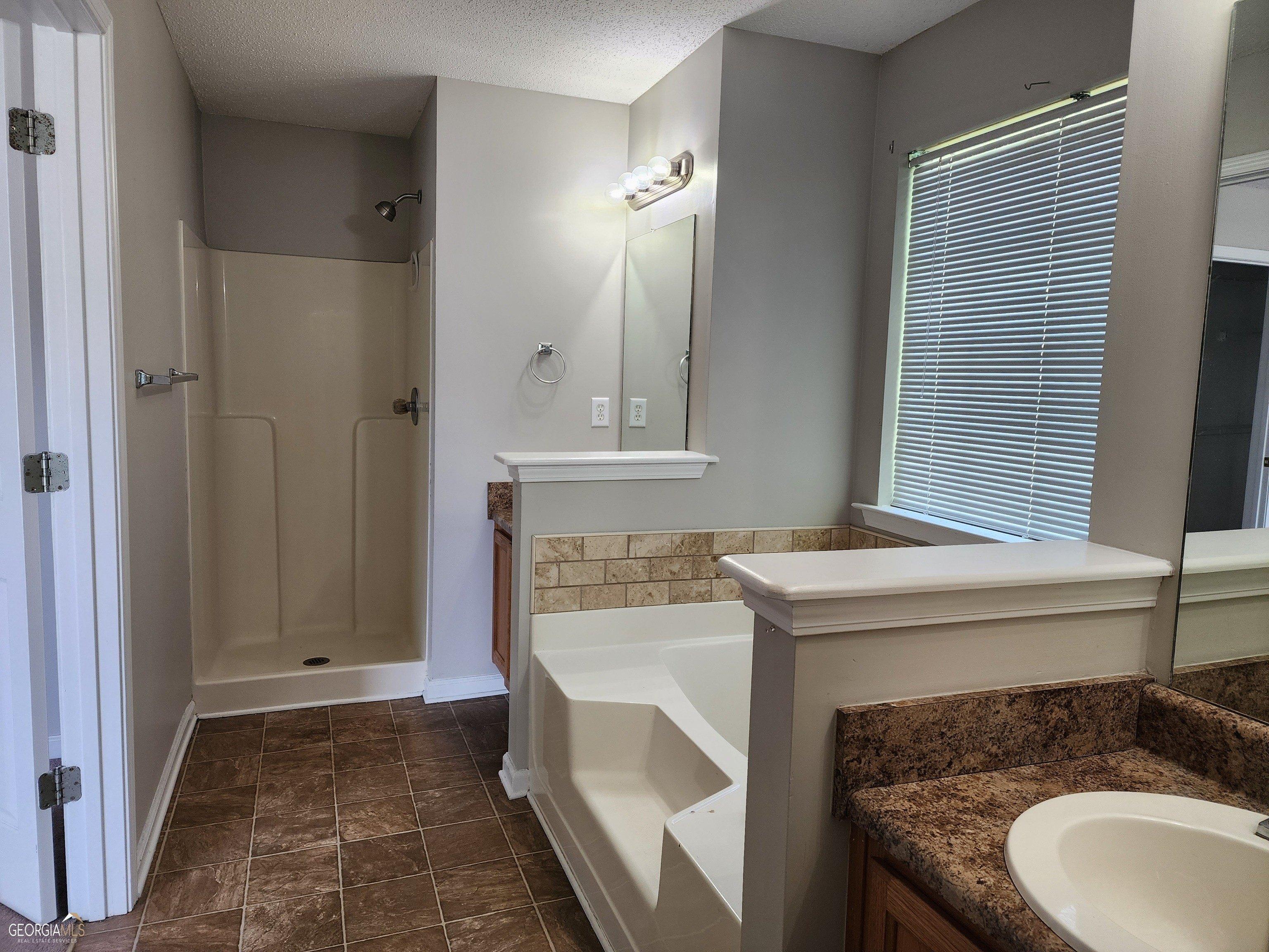 Cedars Glen Cir, Villa Rica, GA 30180