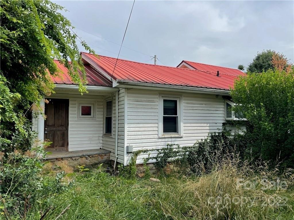 Lower Glady Fork Rd, Candler, NC 28715