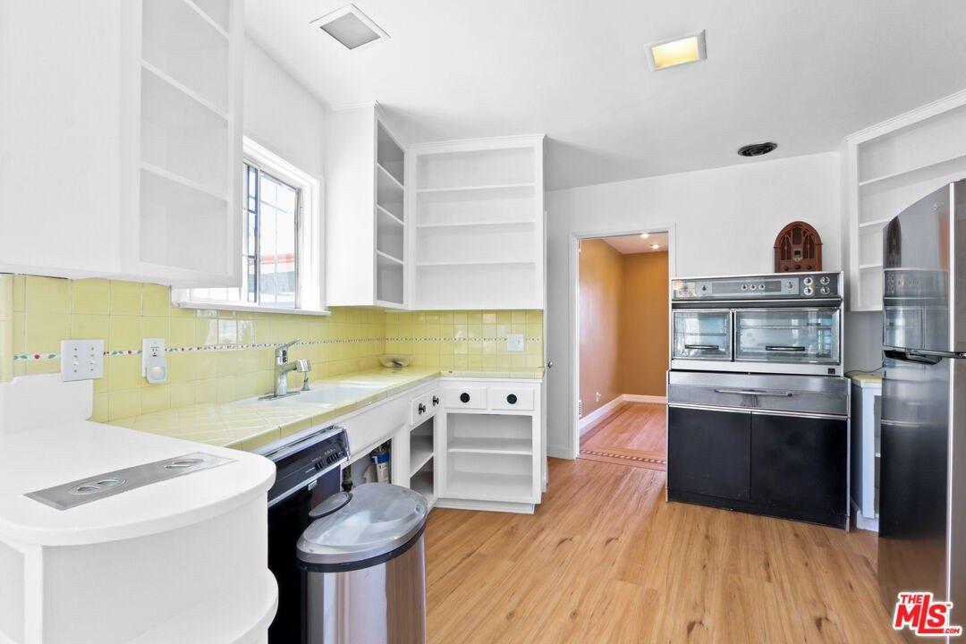 Aladdin St, Los Angeles, CA 90008