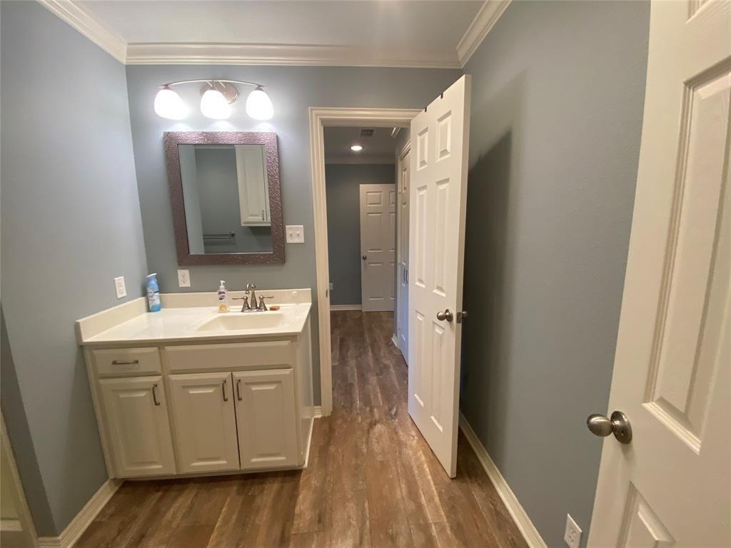 Three Points Dr, Frankston, TX 75763