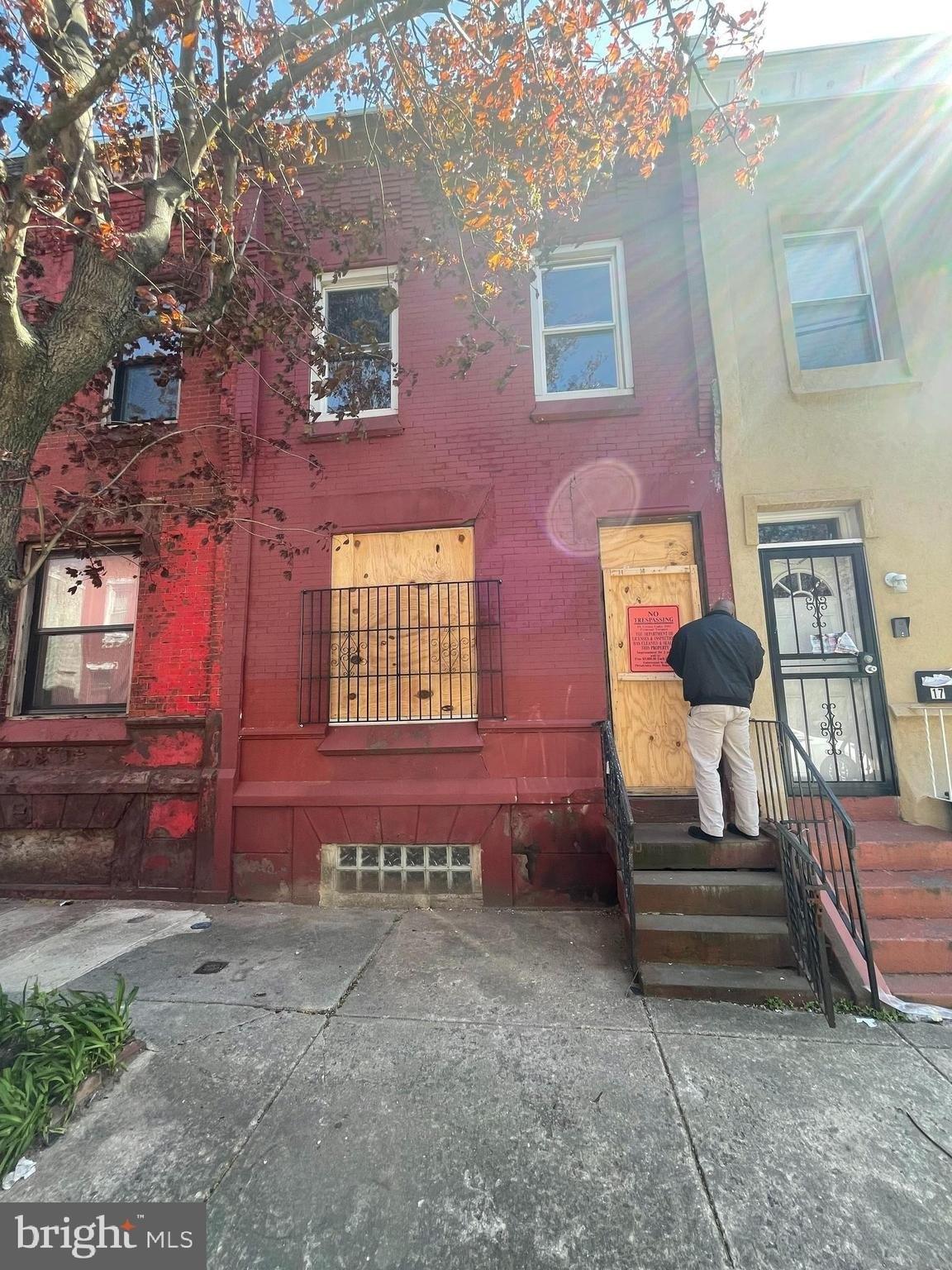 Edgley St, Philadelphia, PA 19121