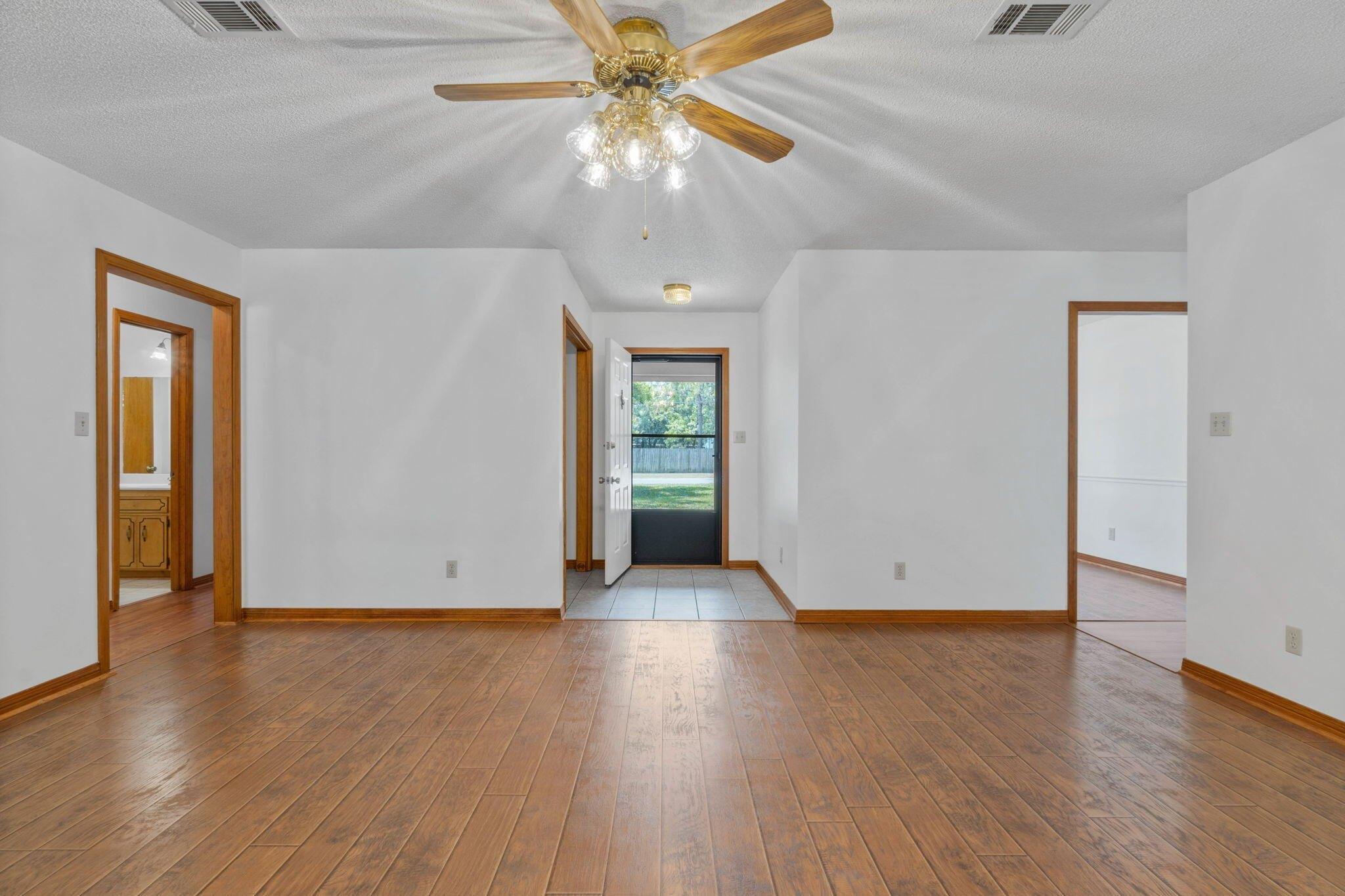 Young Rd, Crestview, FL 32539