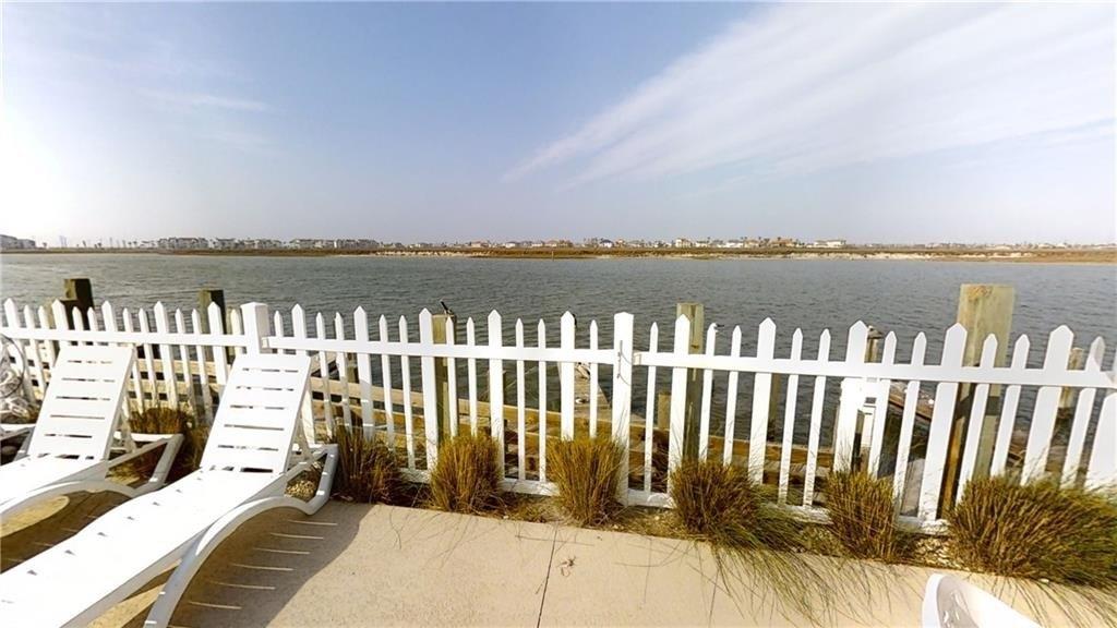 Kokomo Dr, Corpus Christi, TX 78418