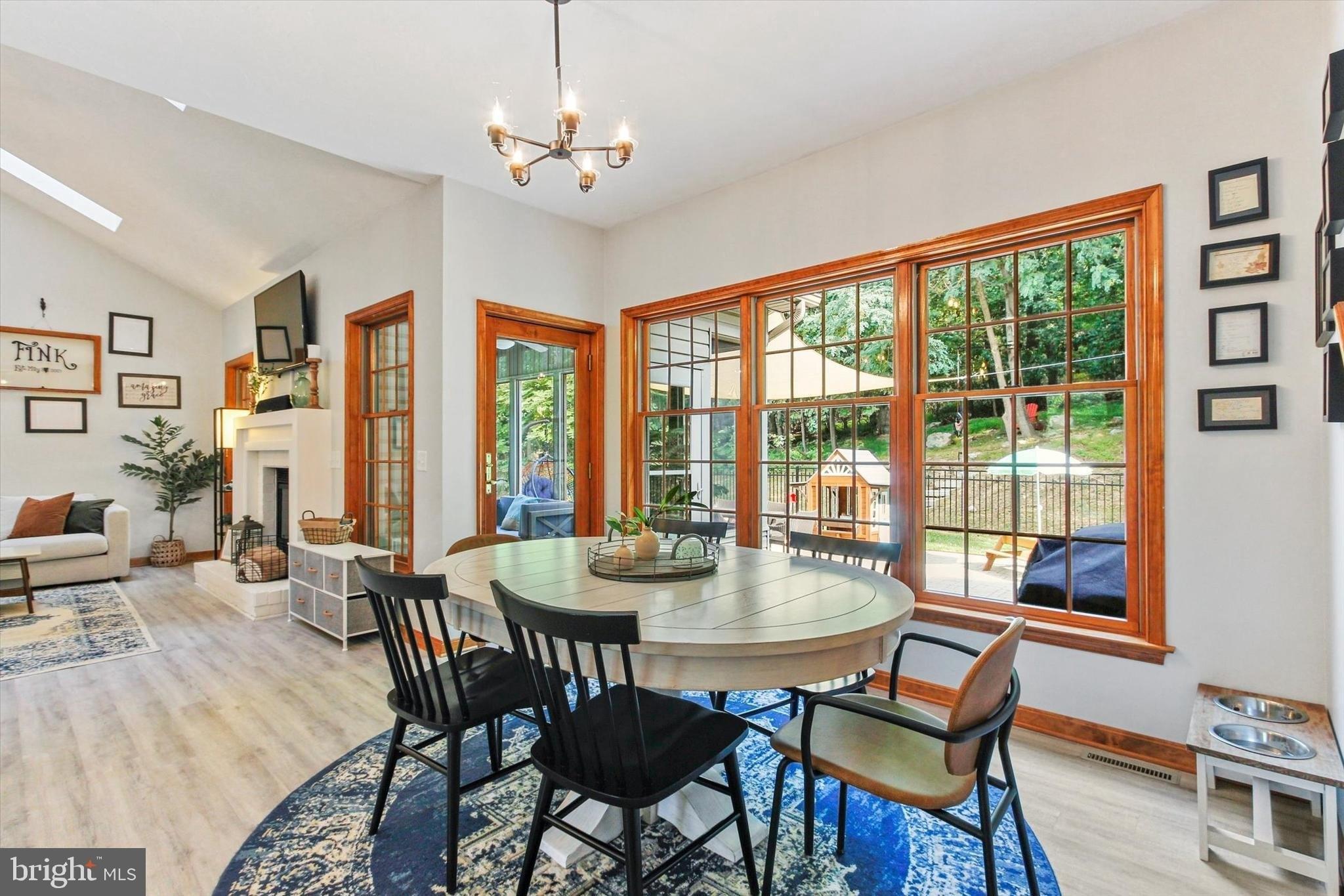 Woodland Dr, Hanover, PA 17331
