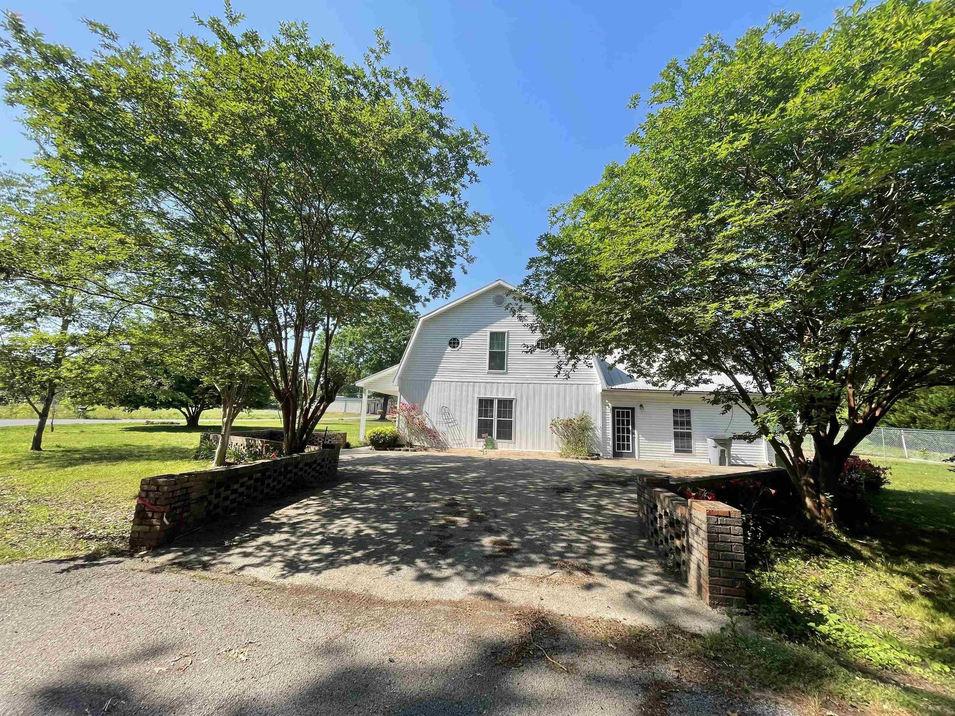 Montclair Dr, Killen, AL 35645
