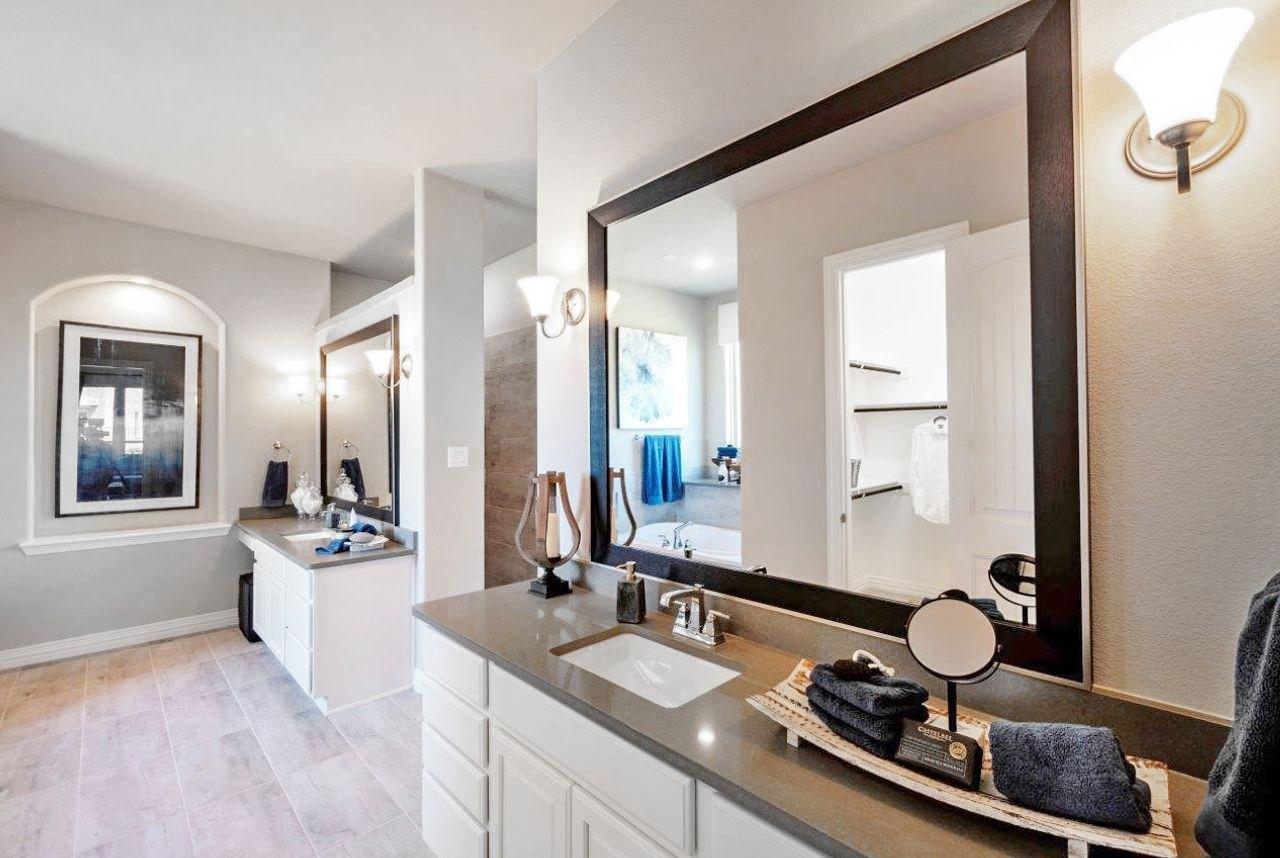 Yarwell Dr, Houston, TX 77096