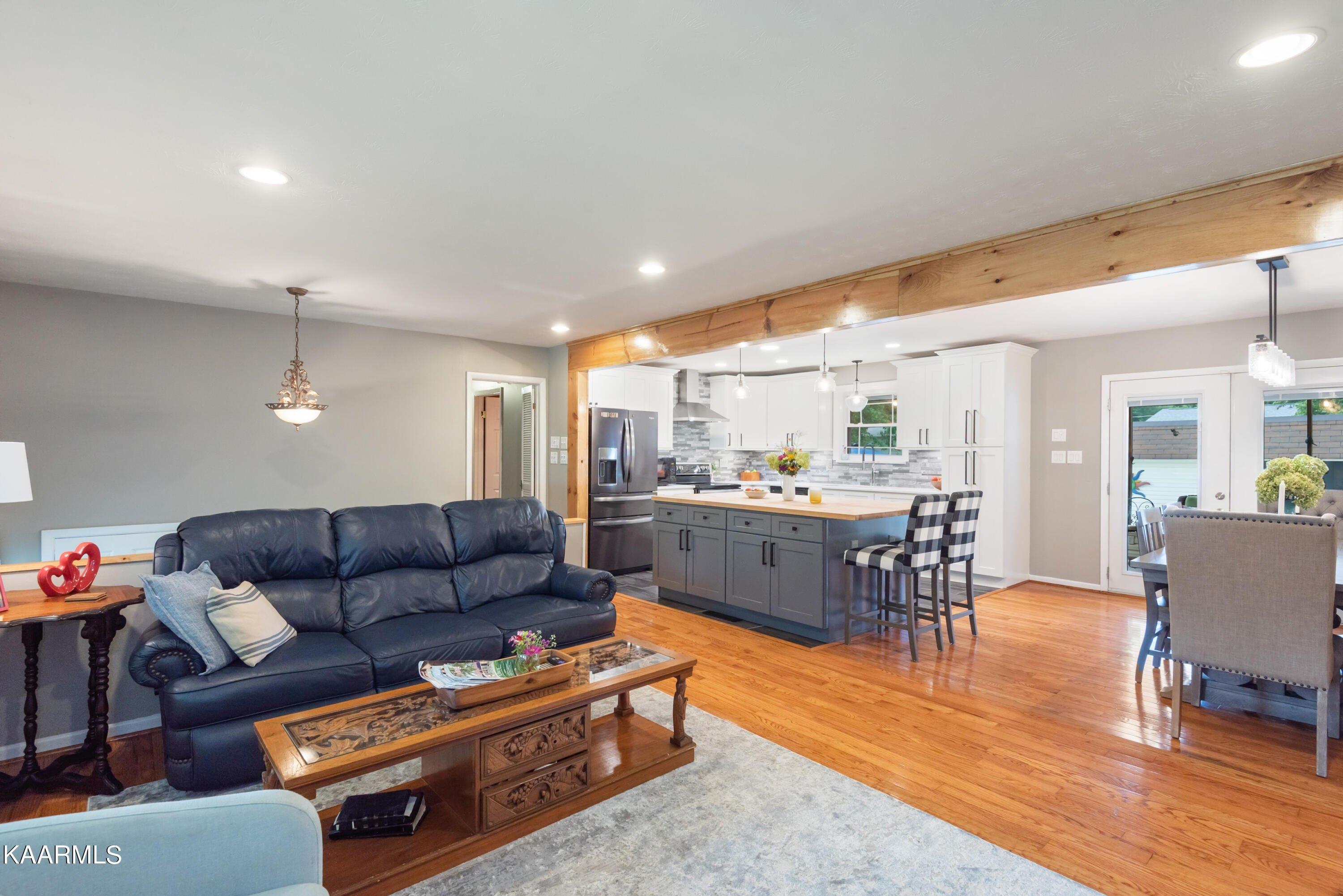 Ensley Dr, Knoxville, TN 37920