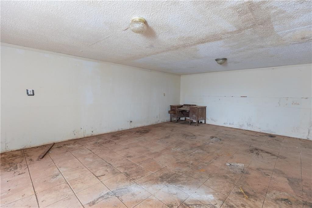 N Harrah Rd, Harrah, OK 73045