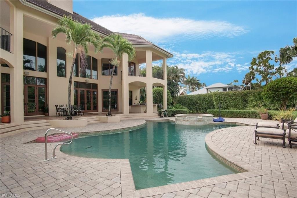The Ln, Naples, FL 34109