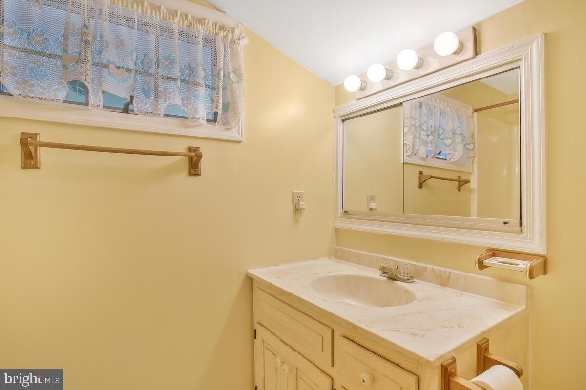 Robinson Rd, Severna Park, MD 21146