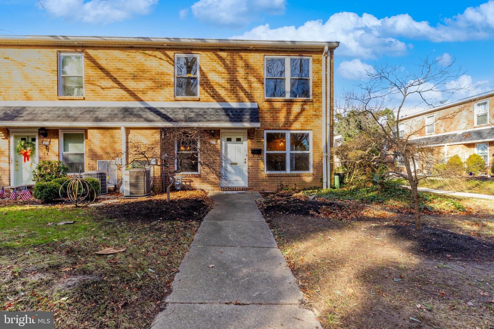 Harbour Dr, Palmyra, NJ 08065