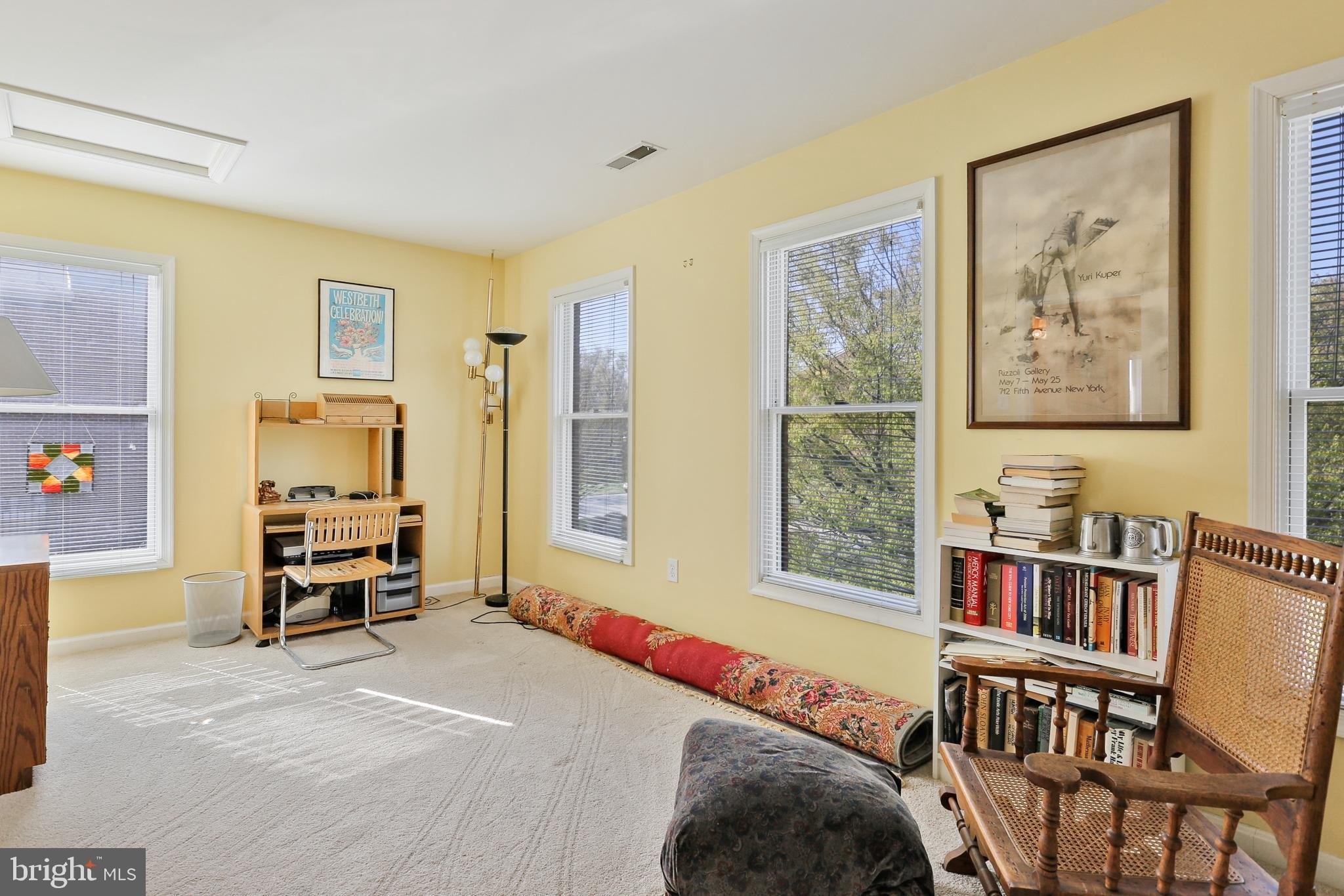 Linden Ave, Baltimore, MD 21217